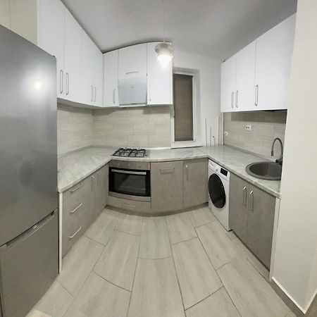 Home Sweet Home Apartment With 3 Rooms Бузэу Экстерьер фото